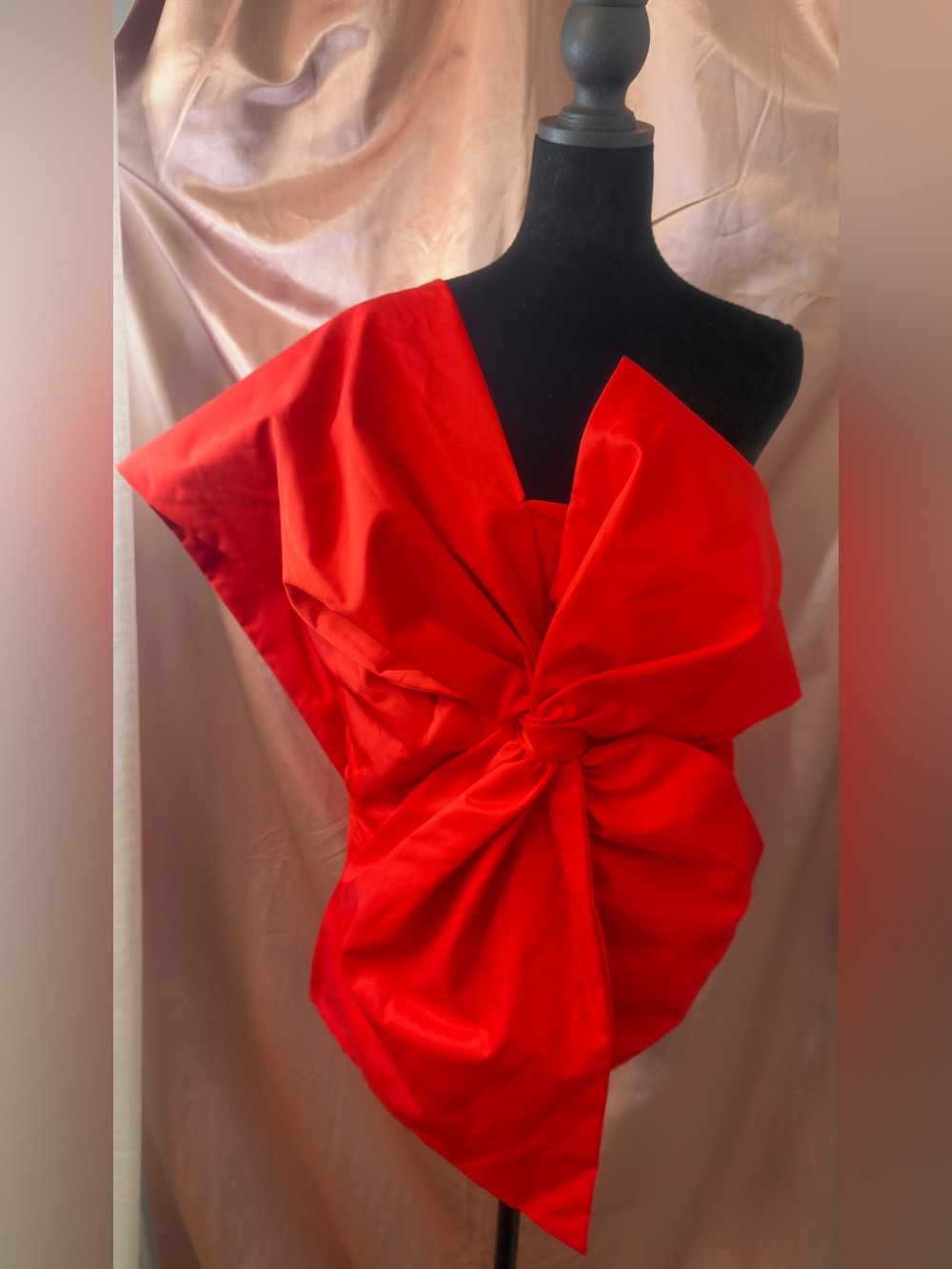 BENAAR LA Women's One-Shoulder Asymmetric-Bow Top
